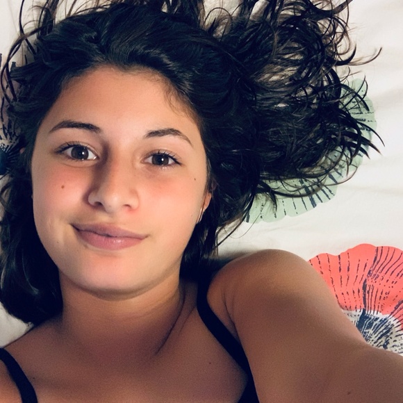 Meet your Posher, Sasha - Picture 1 of 1